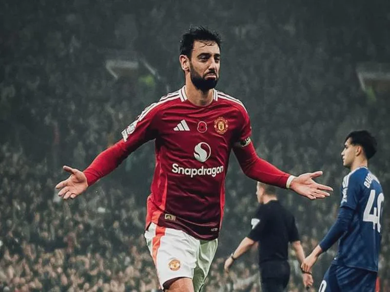 斯基拉：那不勒斯计划通过冬窗买中场，目前看上梅努等5人